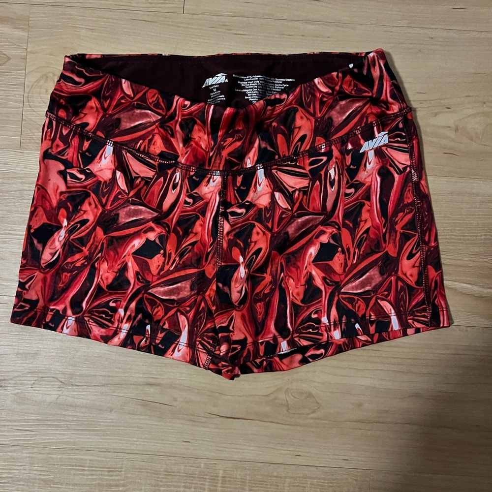Size Medium woman’s stretchy shorts